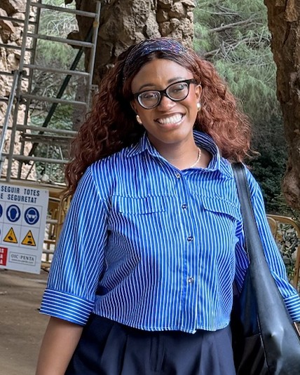 Ruova in a blue shirt